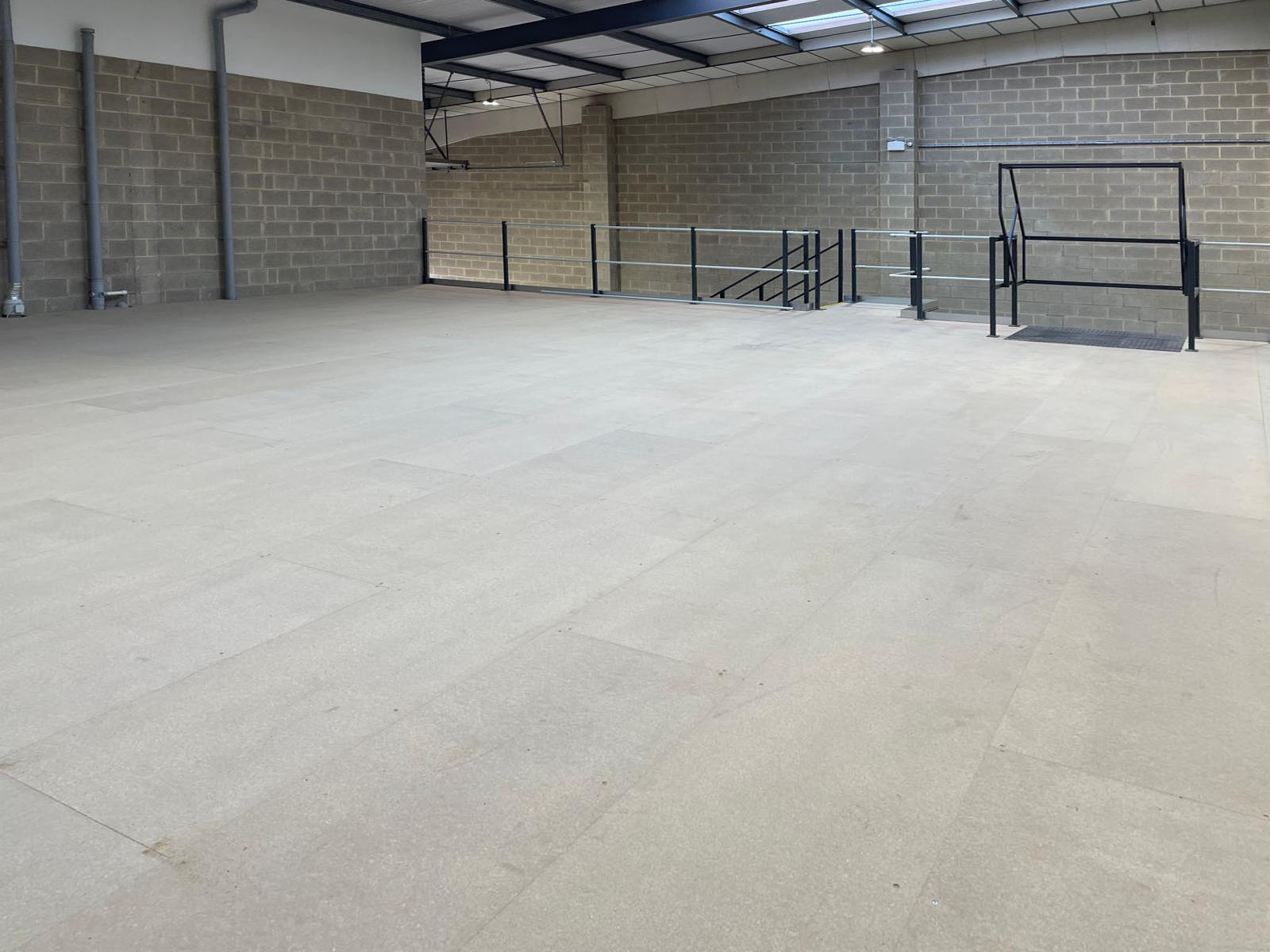 Mezzanine Floor Installation Image 4 - The Mezzanine Company
